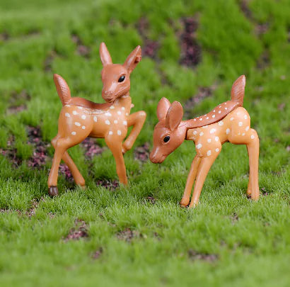 Deer figurines in pairs