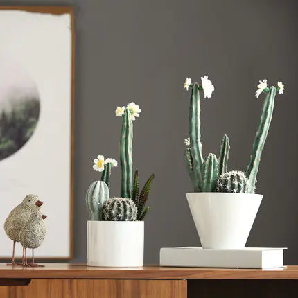 Decoración de Cactus Artificial en Maceta