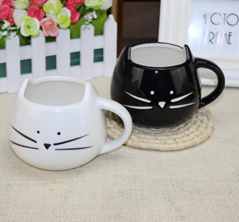 Taza Cerámica de Gato Blanco y Negro