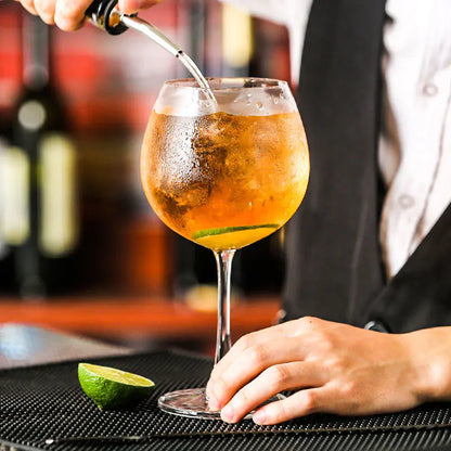 Copas de Gin Tonic y Vino