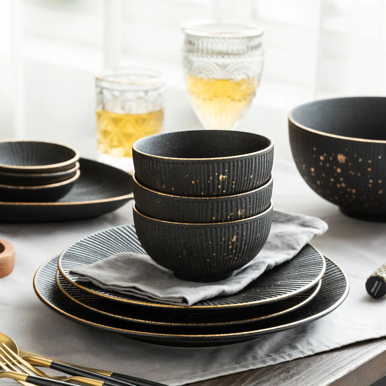 Nordic Dinnerware Set