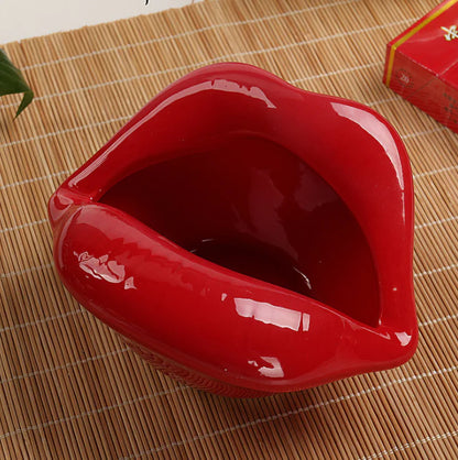 Ceramic Ashtray with Large Lips