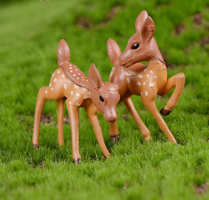 Deer figurines in pairs