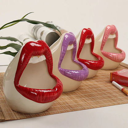 Ceramic Ashtray with Large Lips