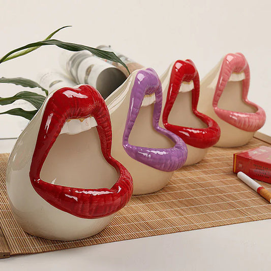 Ceramic Ashtray with Large Lips