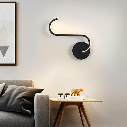 Semicircular lamp