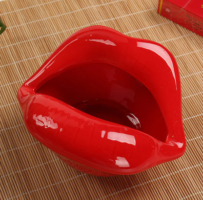Ceramic Ashtray with Large Lips