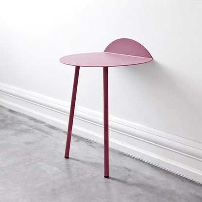 Minimalist Nordic Table