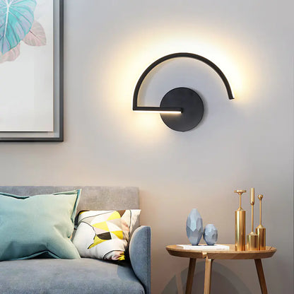 Semicircular lamp