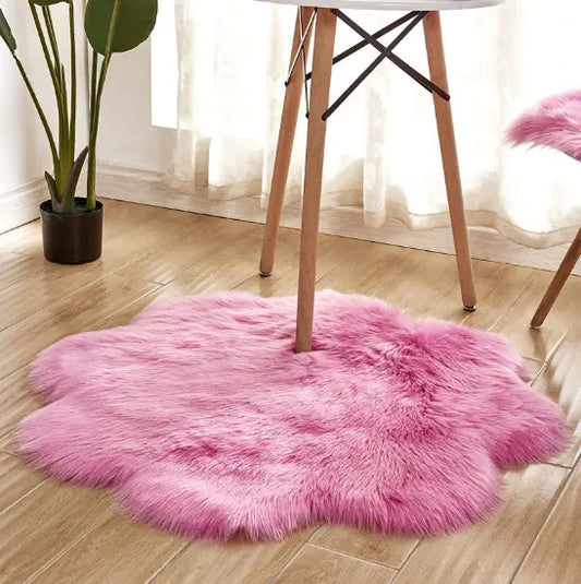 Plum Blossom Plush Long Rug