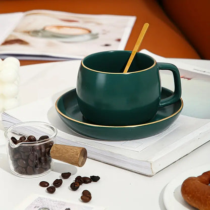 Tazas de Café de Cerámica con Borde Dorado y Bandeja