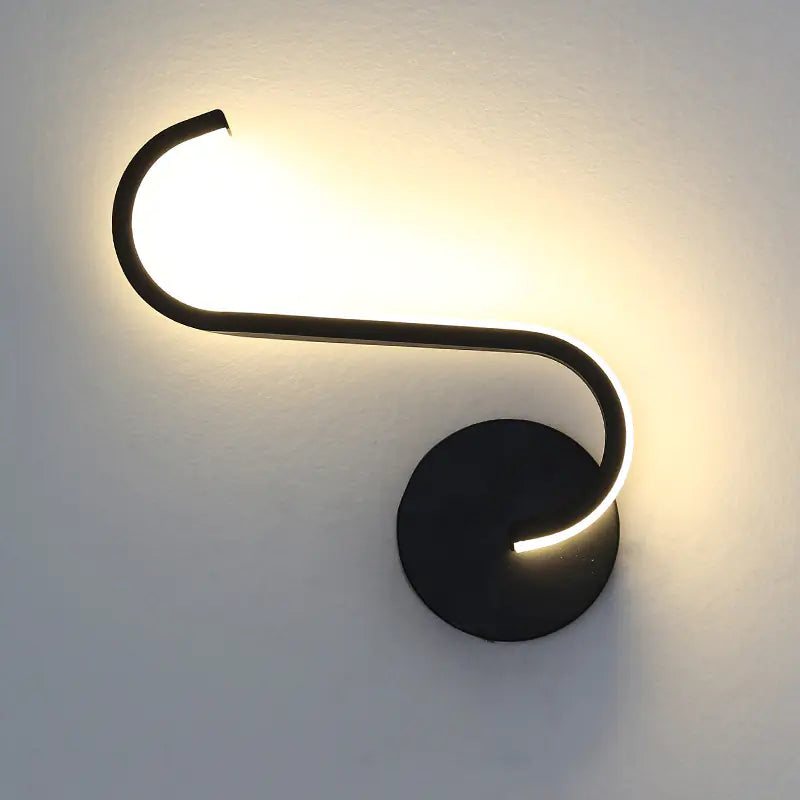 Semicircular lamp