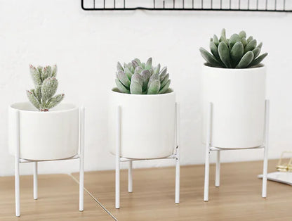 Macetero Nórdico de Cerámica y Hierro