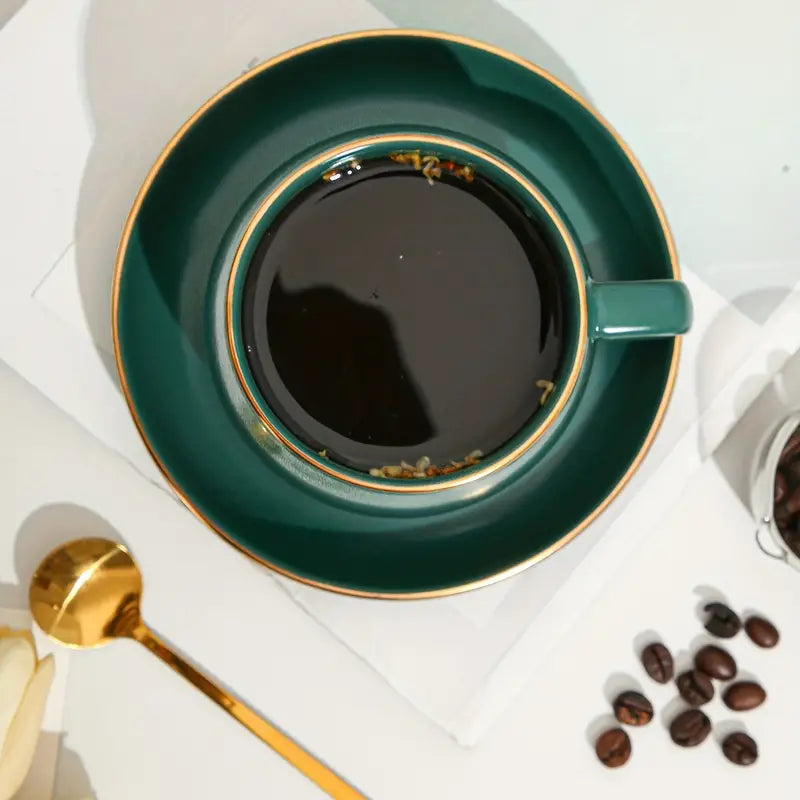Tazas de Café de Cerámica con Borde Dorado y Bandeja